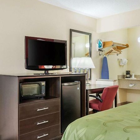 Quality Inn & Suites Lexington Ngoại thất bức ảnh