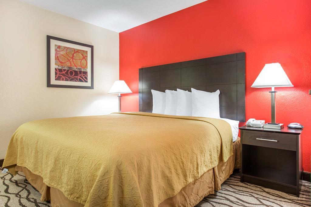 Quality Inn & Suites Lexington Ngoại thất bức ảnh
