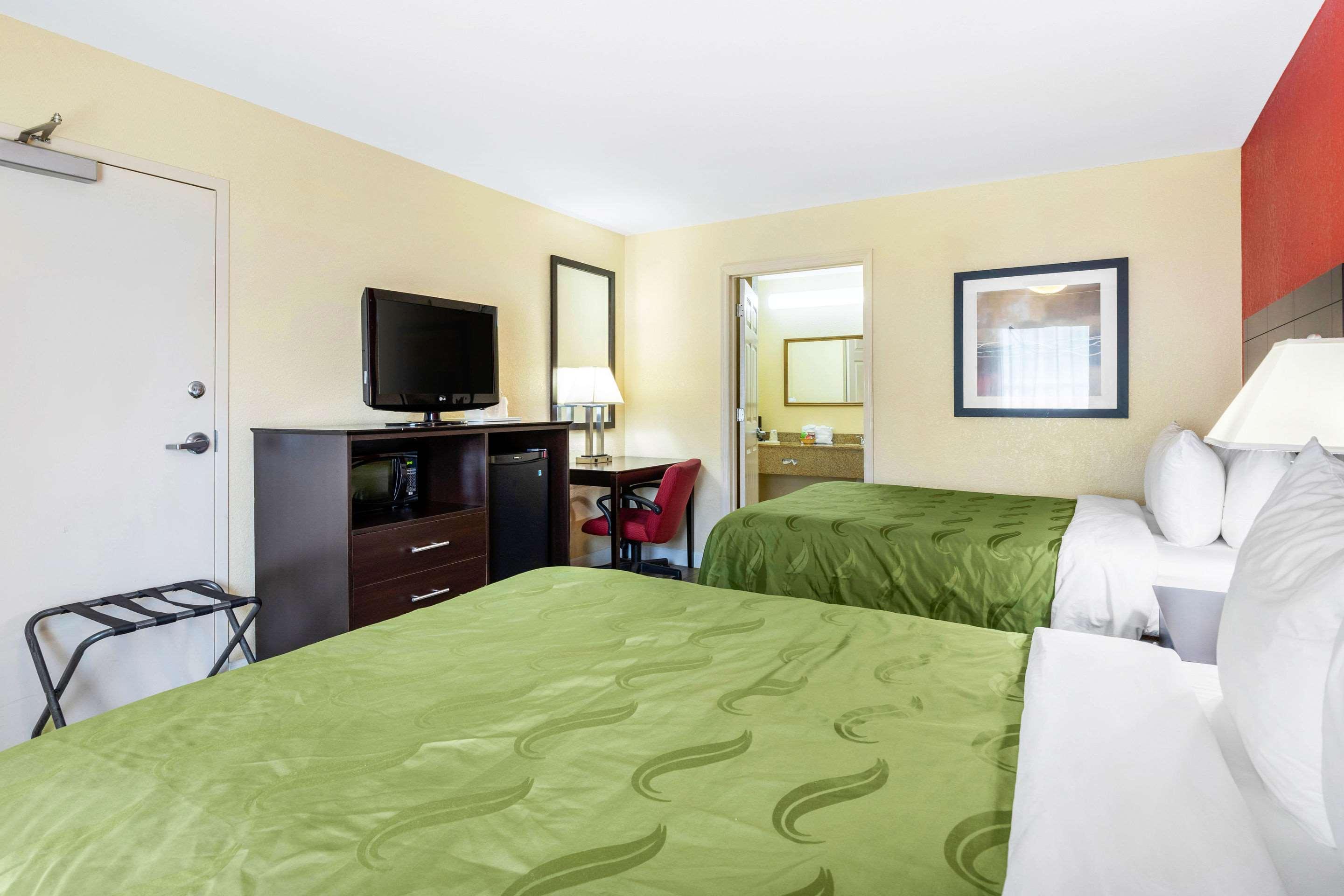 Quality Inn & Suites Lexington Ngoại thất bức ảnh