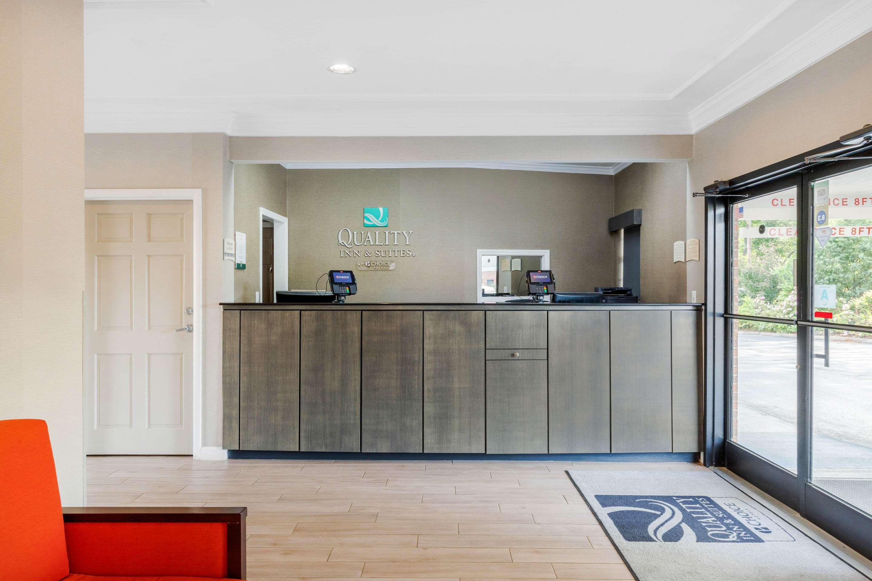 Quality Inn & Suites Lexington Ngoại thất bức ảnh