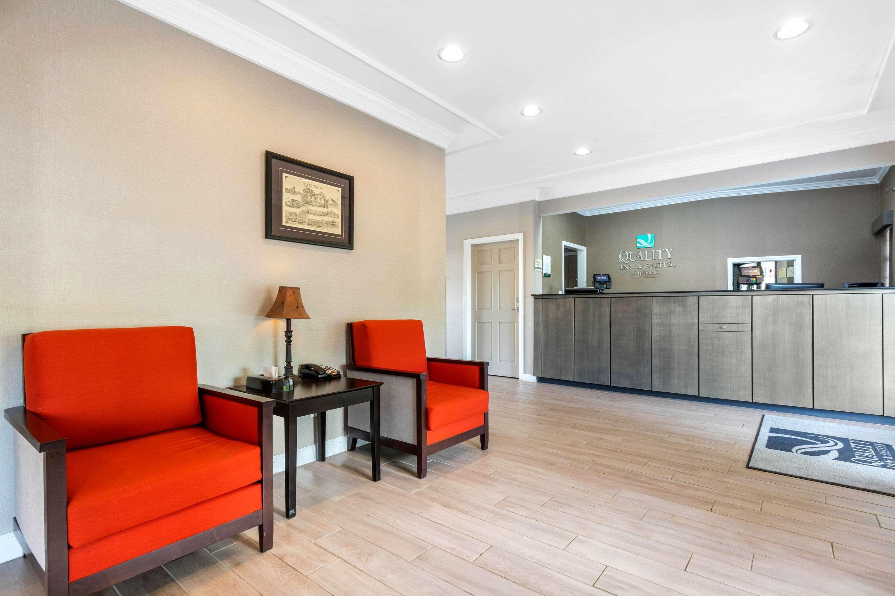 Quality Inn & Suites Lexington Ngoại thất bức ảnh