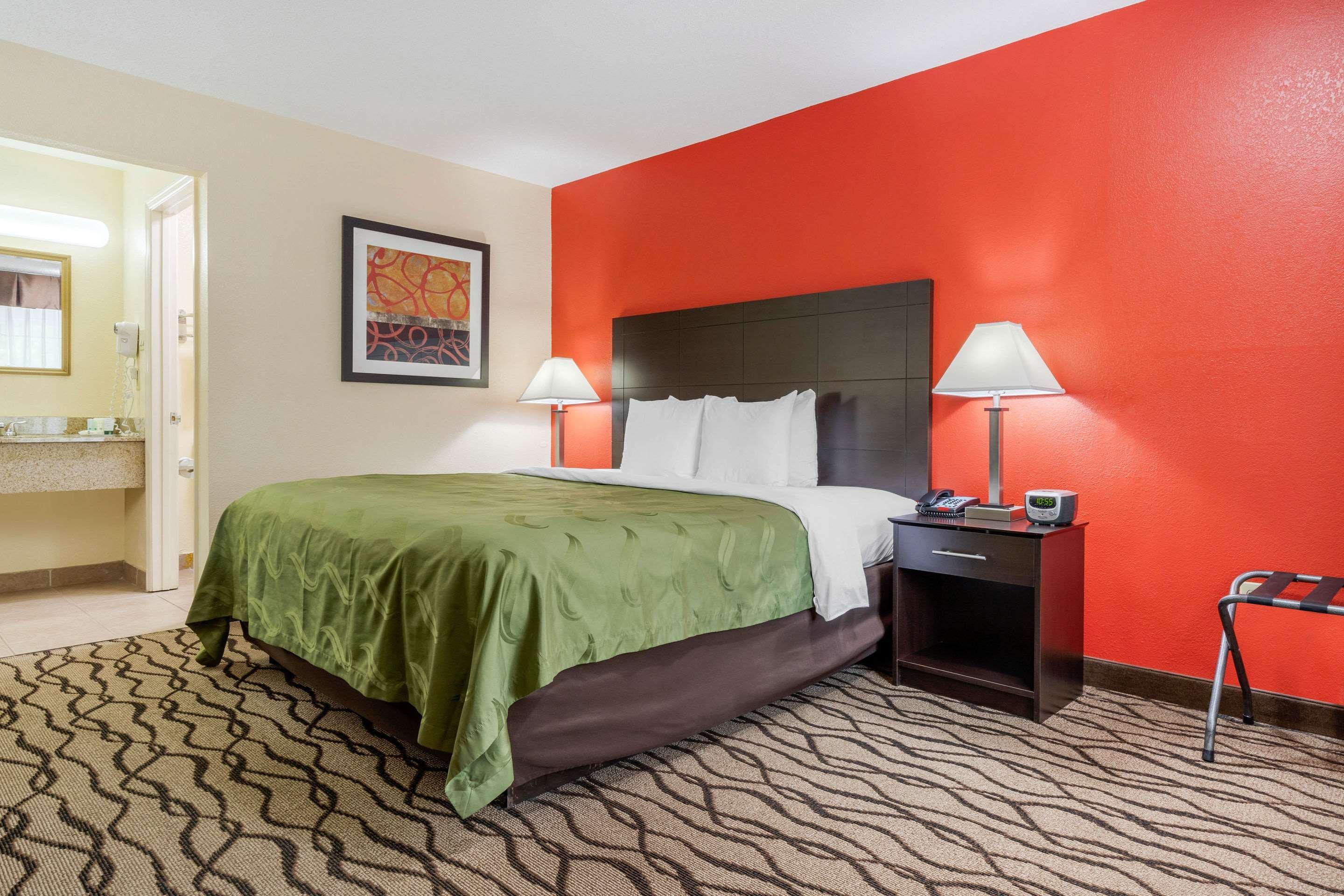 Quality Inn & Suites Lexington Ngoại thất bức ảnh