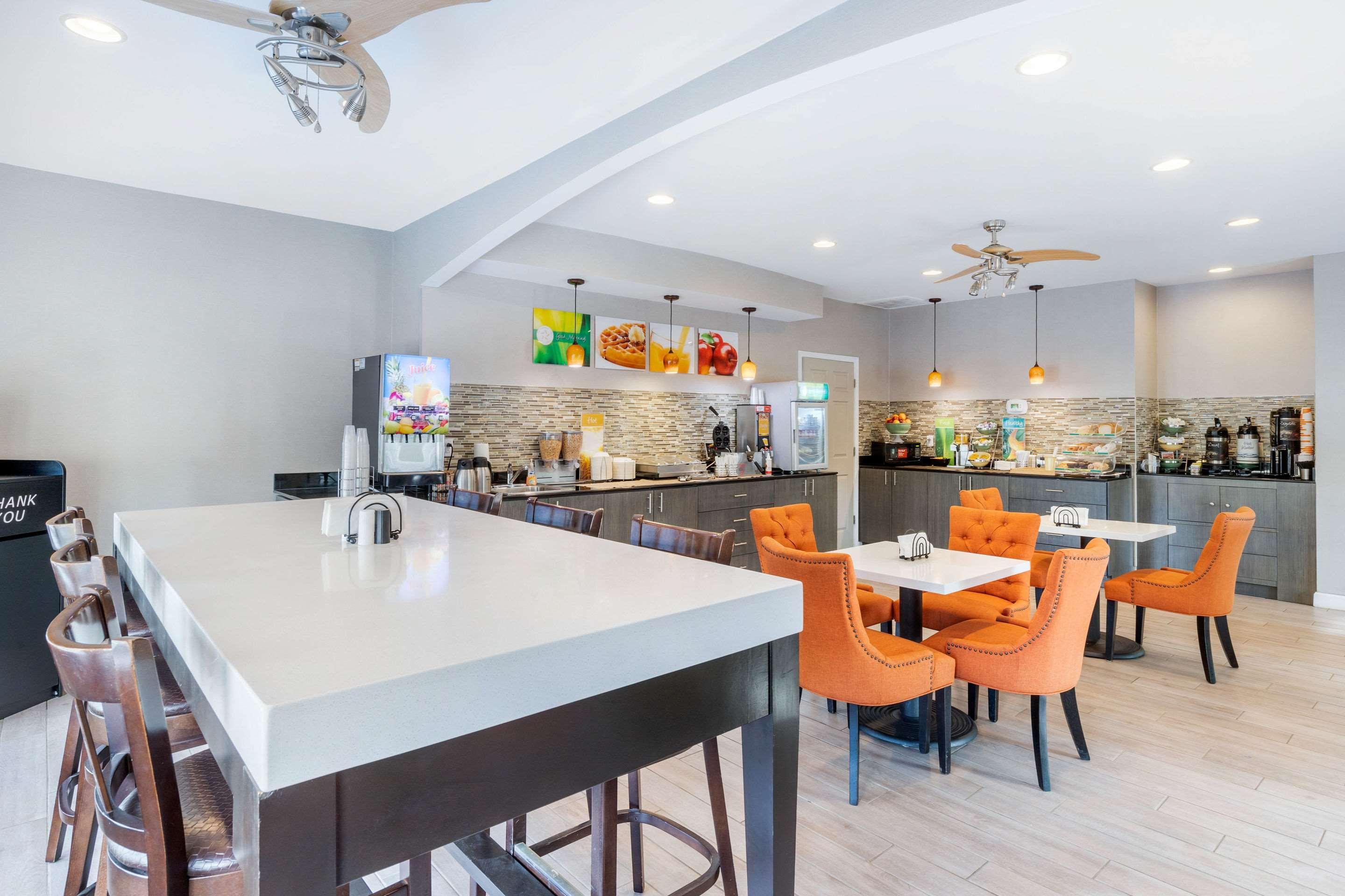 Quality Inn & Suites Lexington Ngoại thất bức ảnh