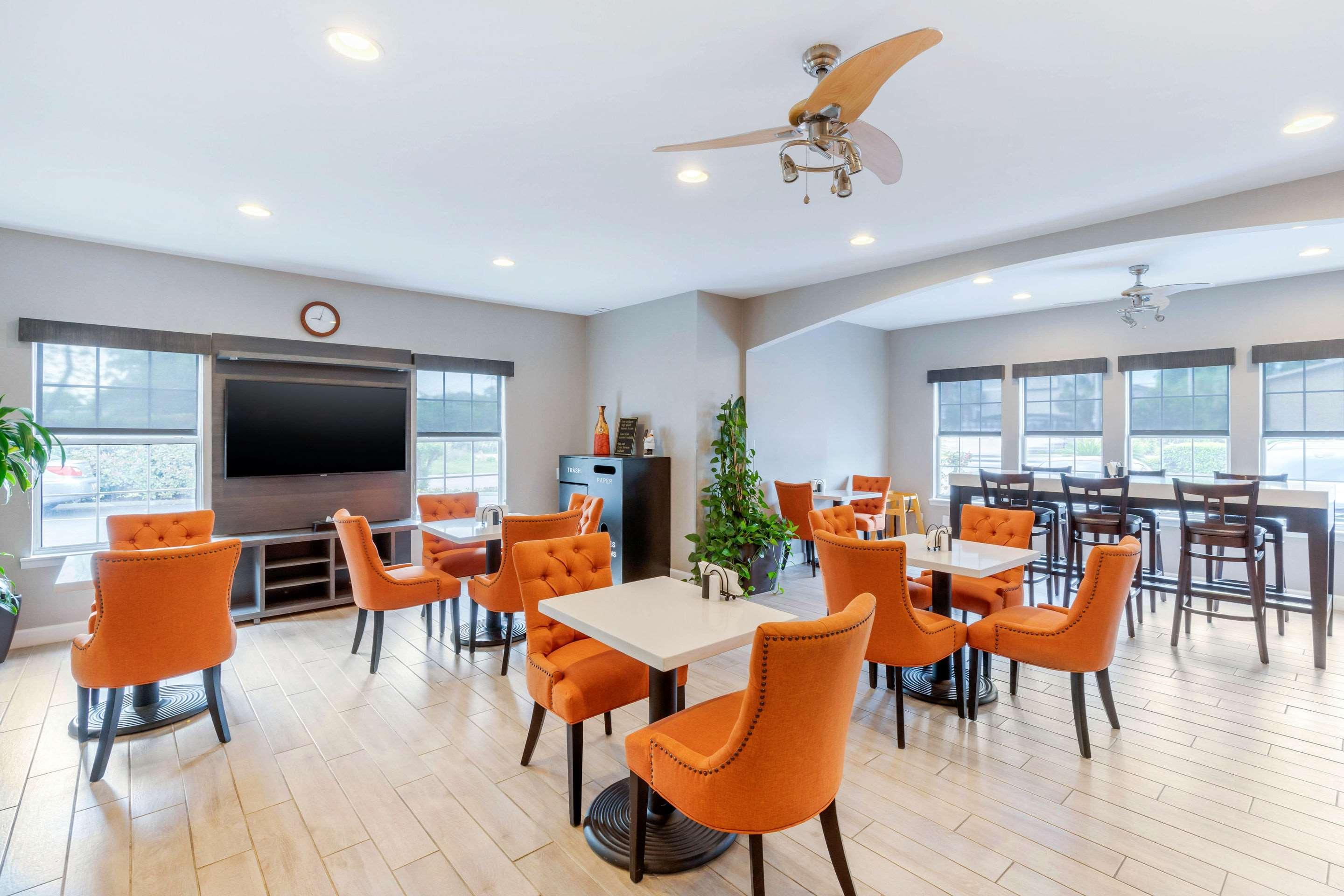 Quality Inn & Suites Lexington Ngoại thất bức ảnh