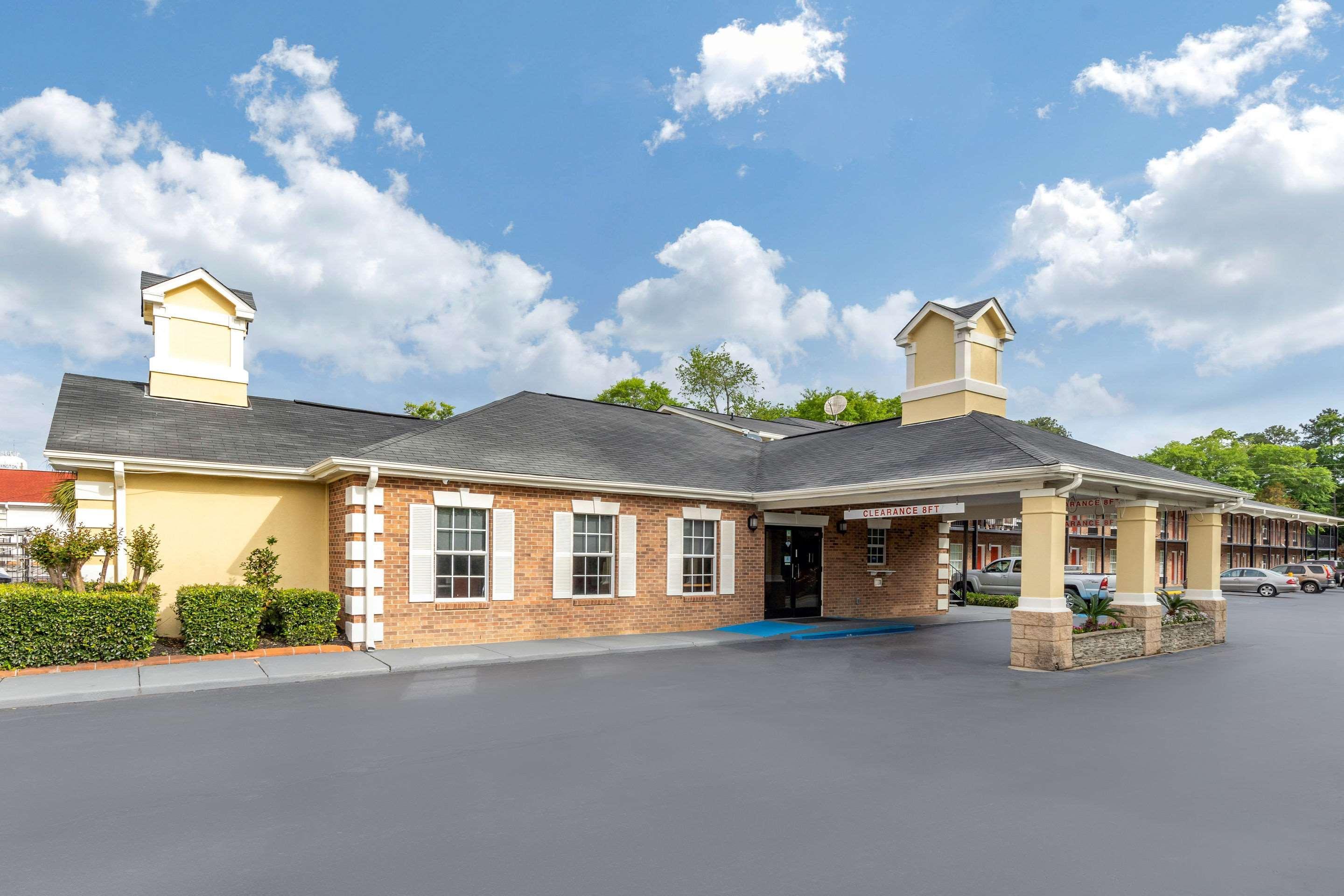Quality Inn & Suites Lexington Ngoại thất bức ảnh