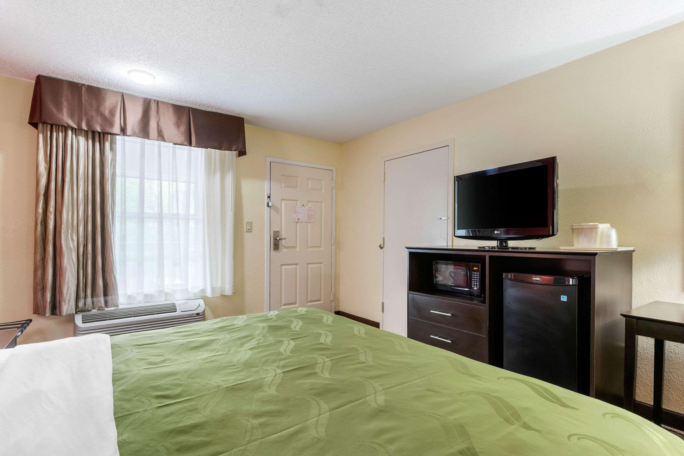 Quality Inn & Suites Lexington Ngoại thất bức ảnh