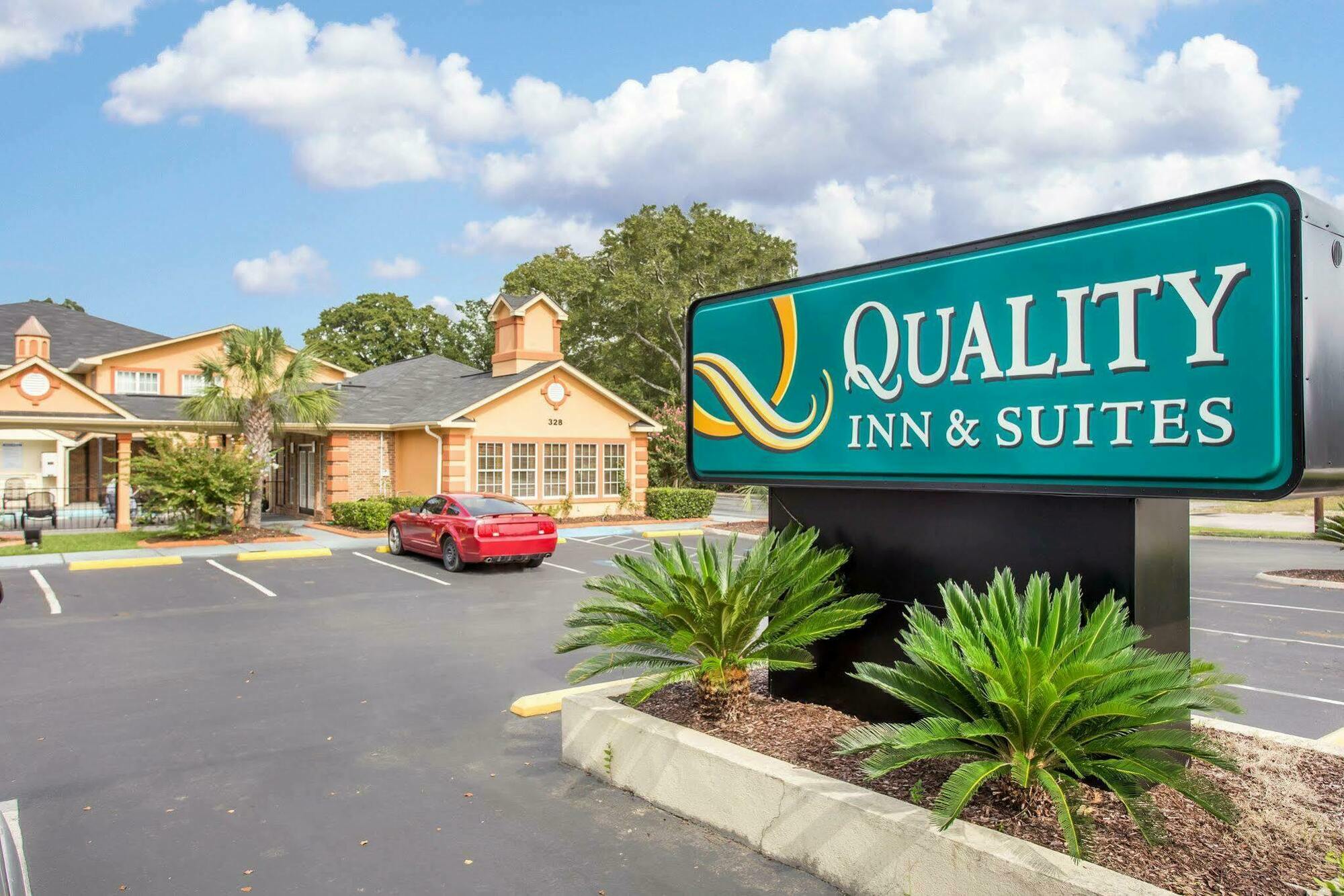 Quality Inn & Suites Lexington Ngoại thất bức ảnh