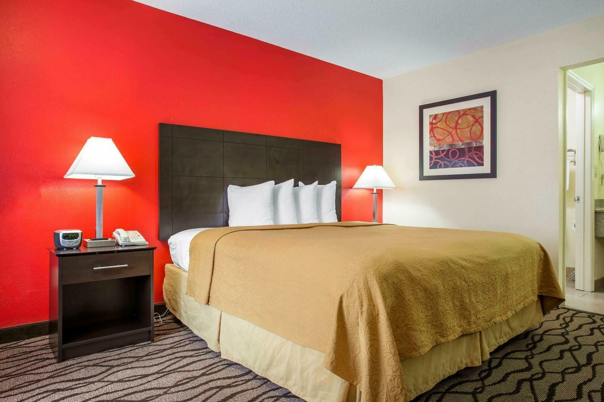 Quality Inn & Suites Lexington Ngoại thất bức ảnh